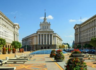 550x400_bulgarie-sofia-ancien-si-ge-pc_-fotofritz16_adobestock_136973859-1